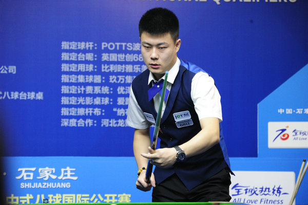 数年轻女性 数年轻女性