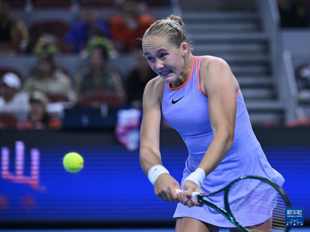 为球迷奉上 为球迷奉上